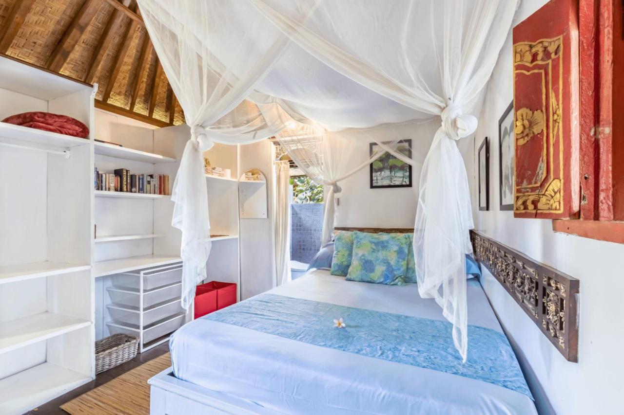 バリ ファイヤーフライ BnB ウブド 部屋 写真
