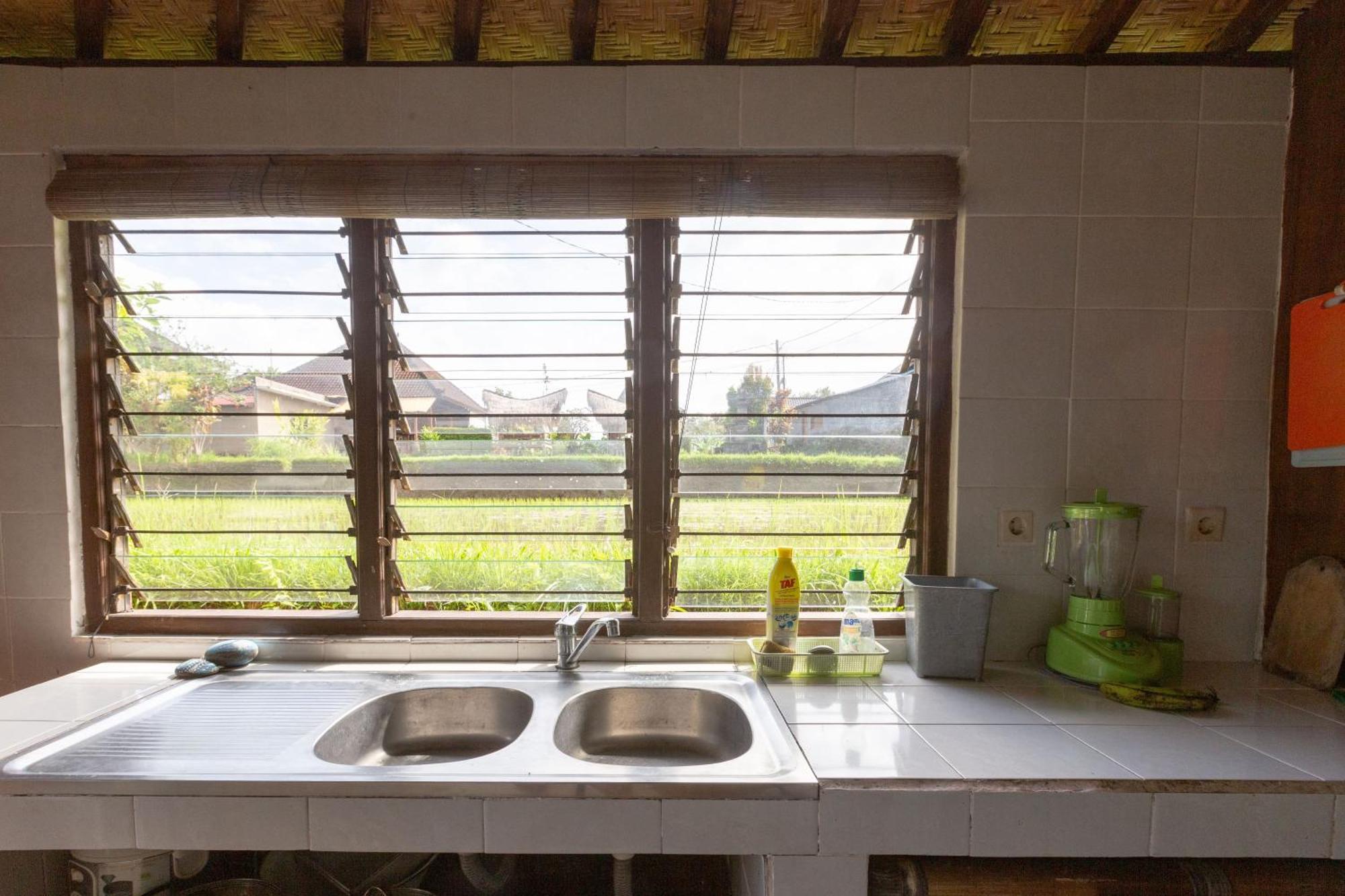 バリ ファイヤーフライ BnB ウブド 部屋 写真