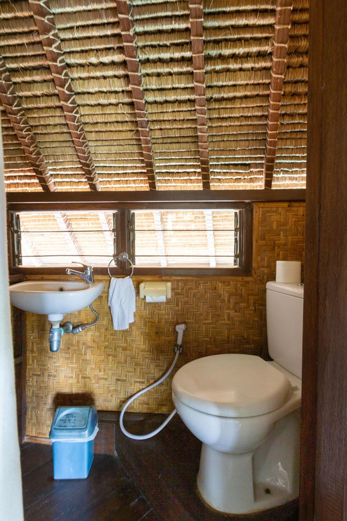 バリ ファイヤーフライ BnB ウブド 部屋 写真
